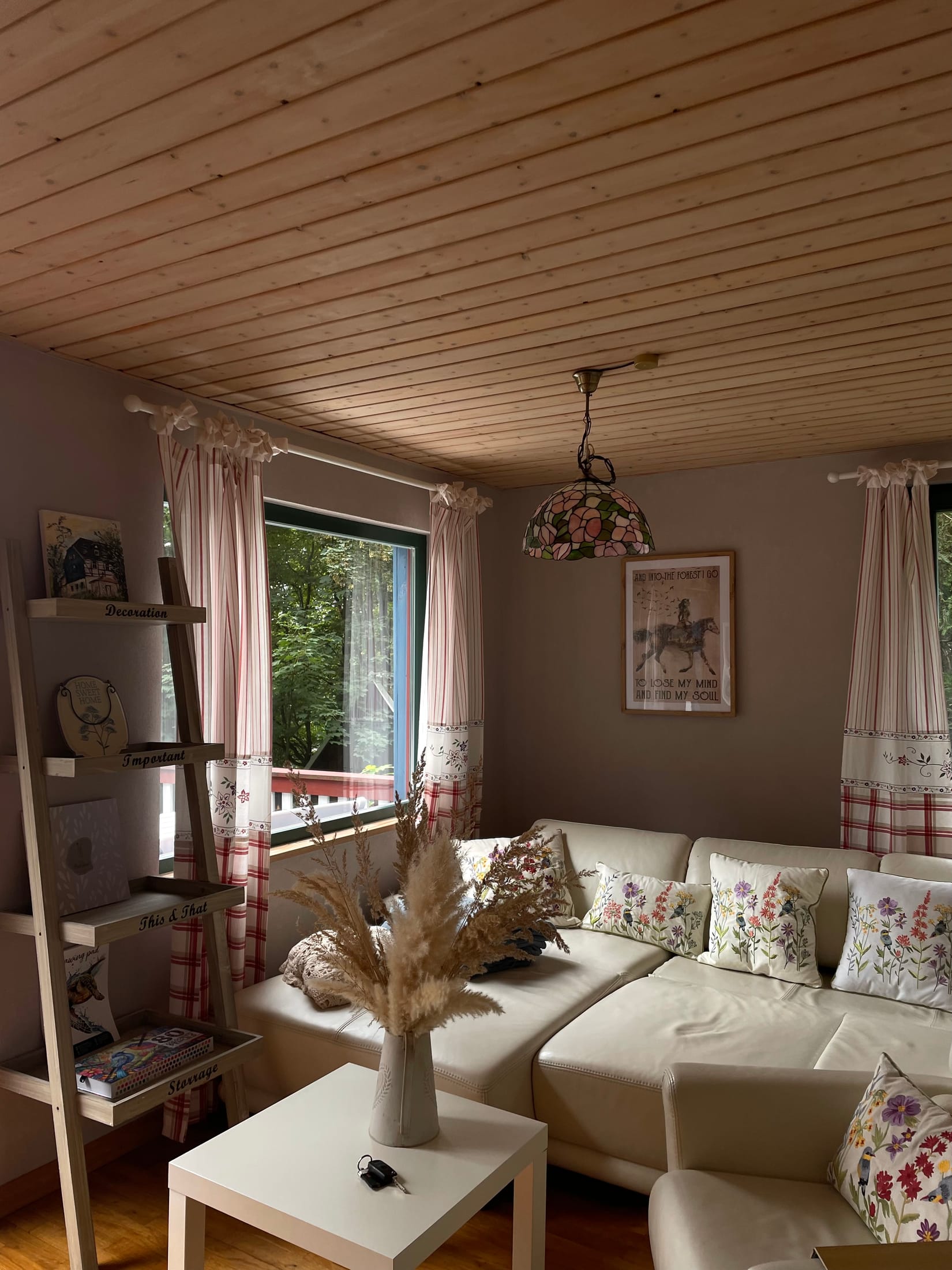 Wohnzimmer – Waldhaus im Erzgebirge (Bild 4 von 7)