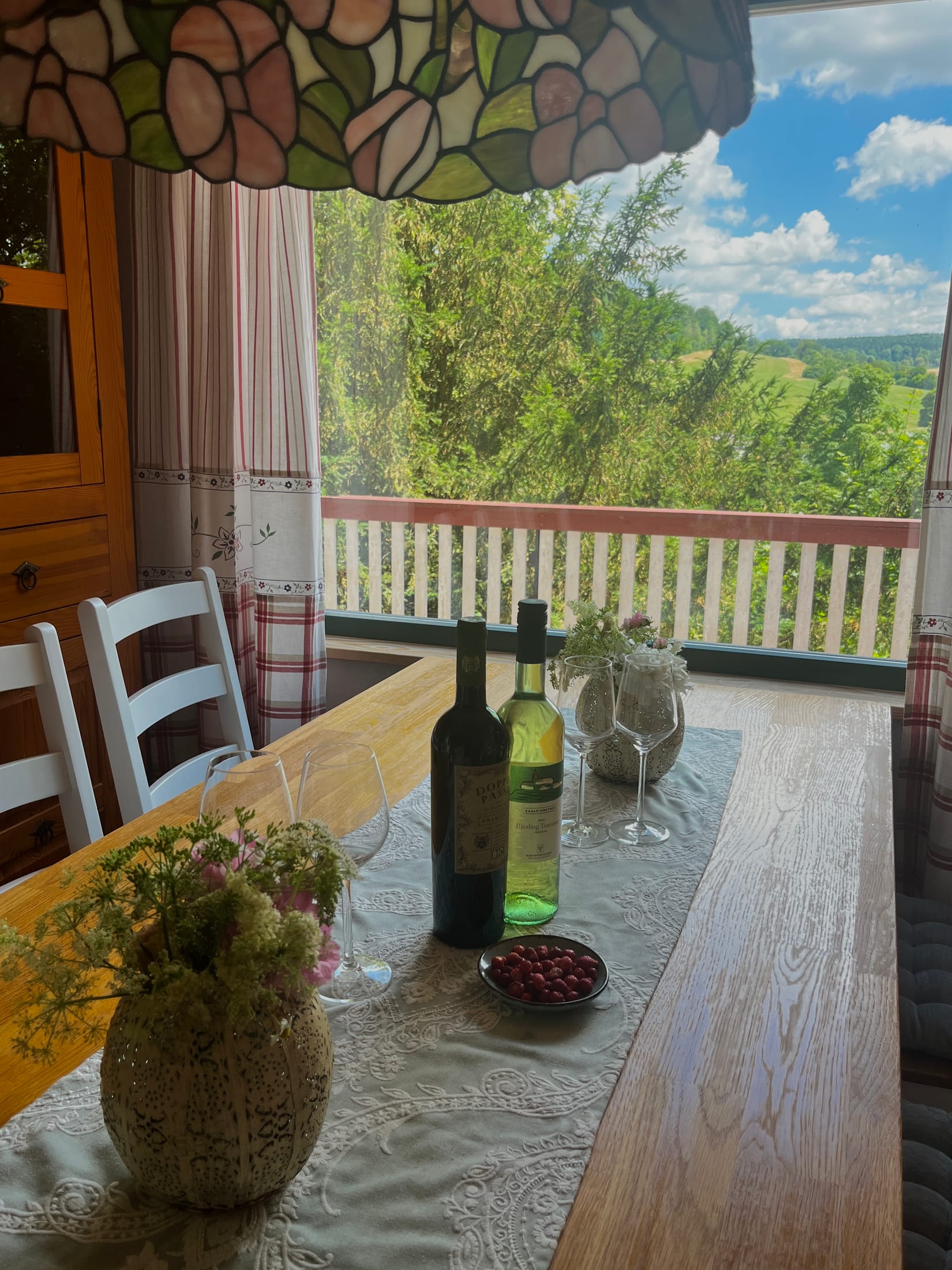 Wohnzimmer – Waldhaus im Erzgebirge (Bild 5 von 7)